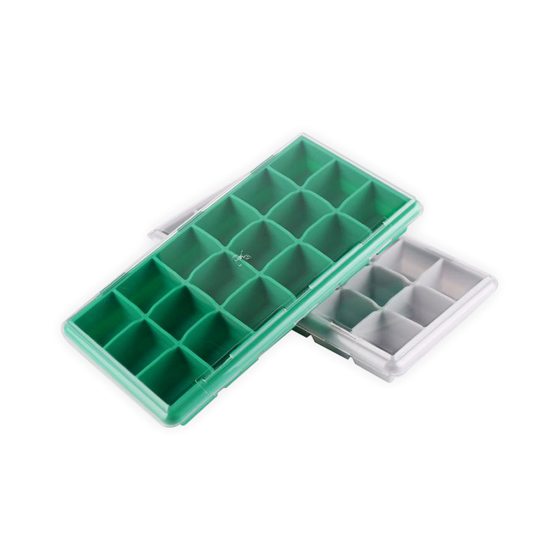 18 Cavities 8in square silicone Ice Cube Tray with ABS lid