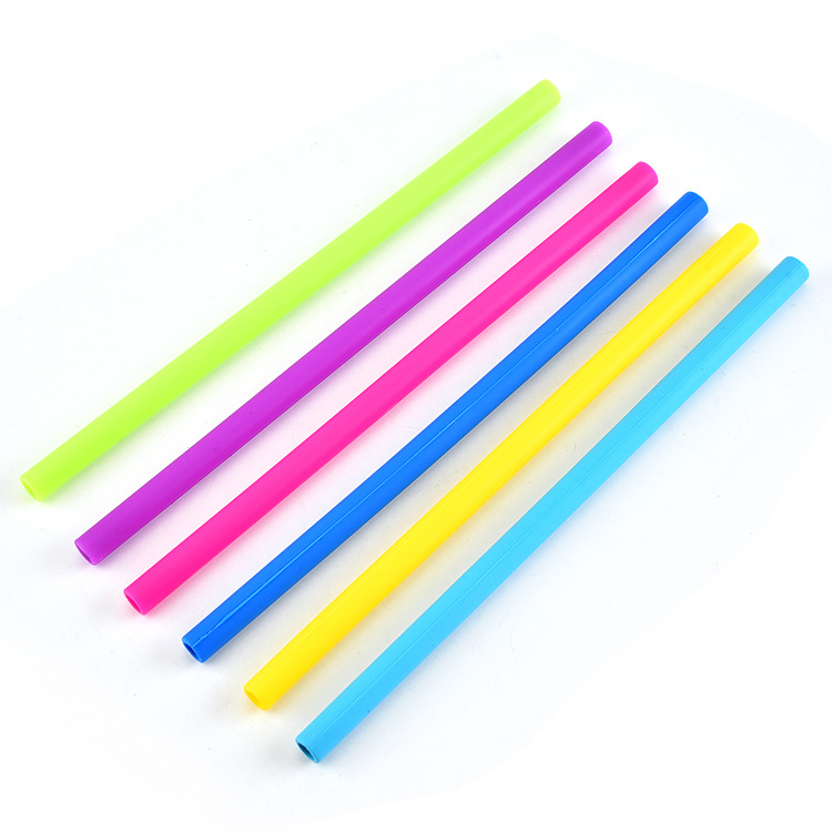 BSCI Food Grade Multi Colored Silicone Reusable Straw Foldable Portable Straws Set With Brushes